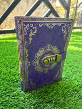 Load image into Gallery viewer, Lock &amp; Key (purple)

