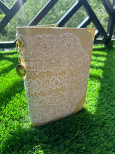 Load image into Gallery viewer, Lace
