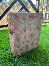 Load image into Gallery viewer, Shabby Chic
